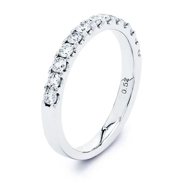 18K White Gold Diamond Band