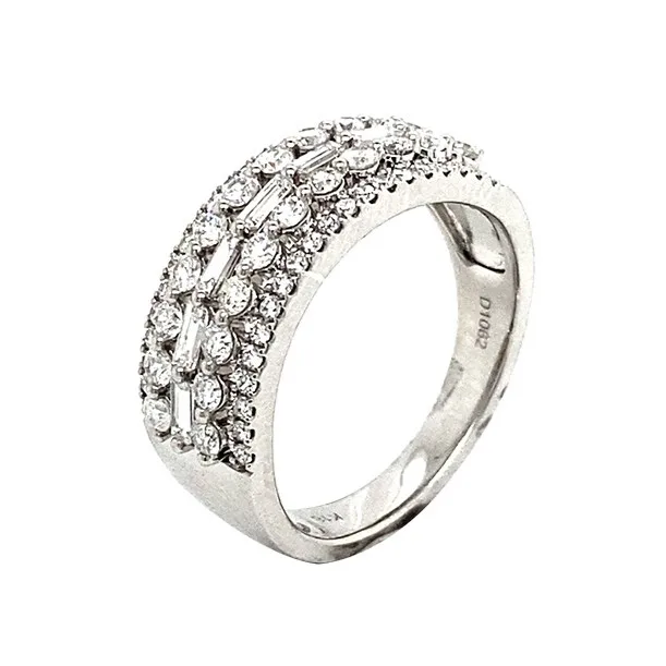 18K White Gold Diamond Band
