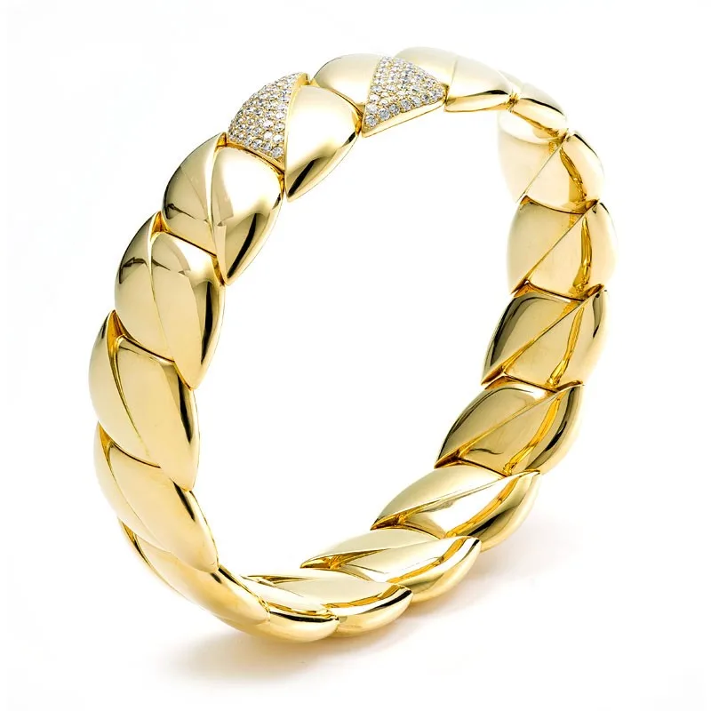 18K Yellow Gold Diamond Bangle