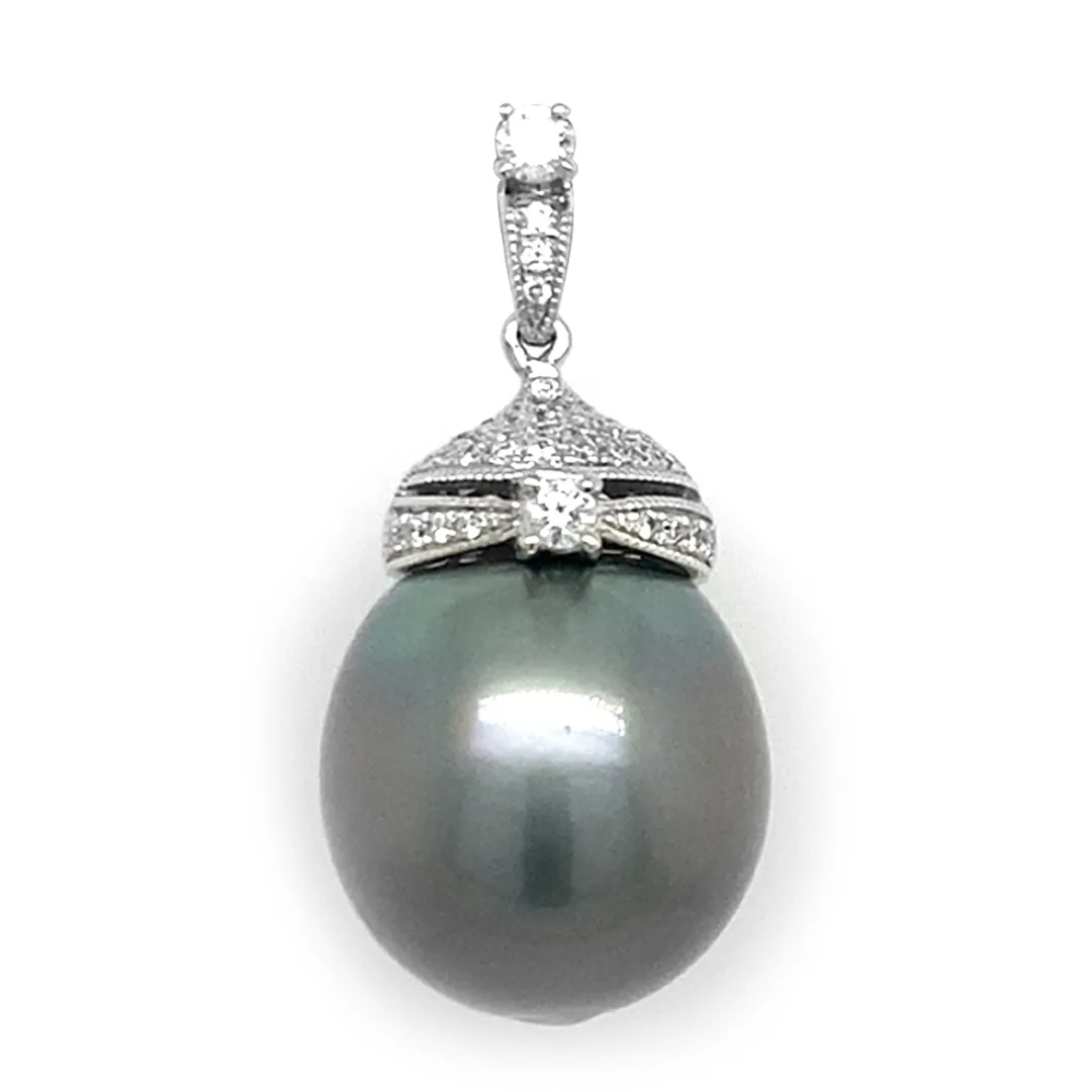 18K White Gold Pearl Pendant