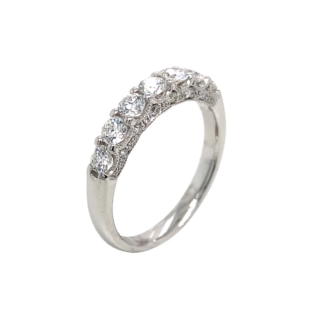 18K White Gold Diamond Band