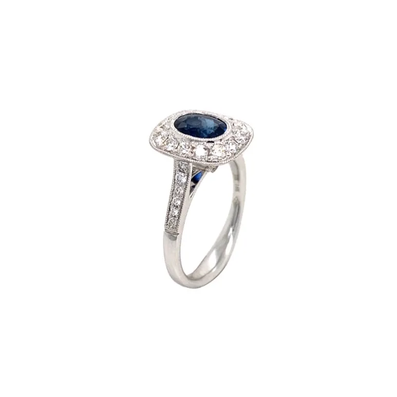 18K White Gold Sapphire Ring