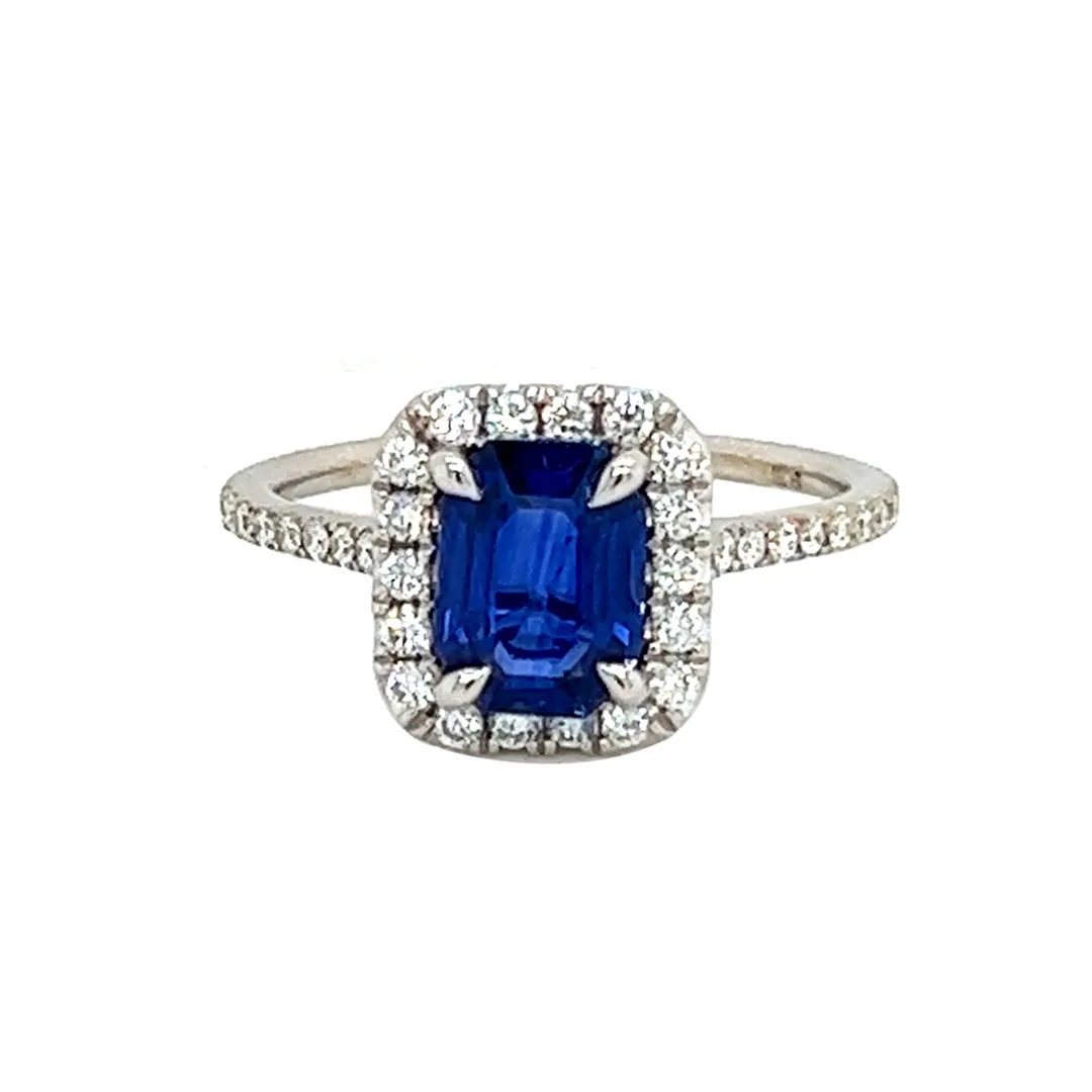 18K White Gold Sapphire Ring
