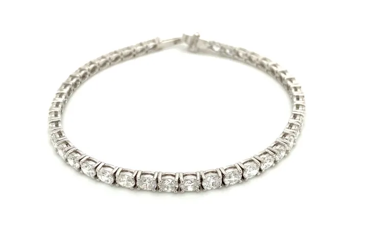 18K White Gold Tennis Bracelet