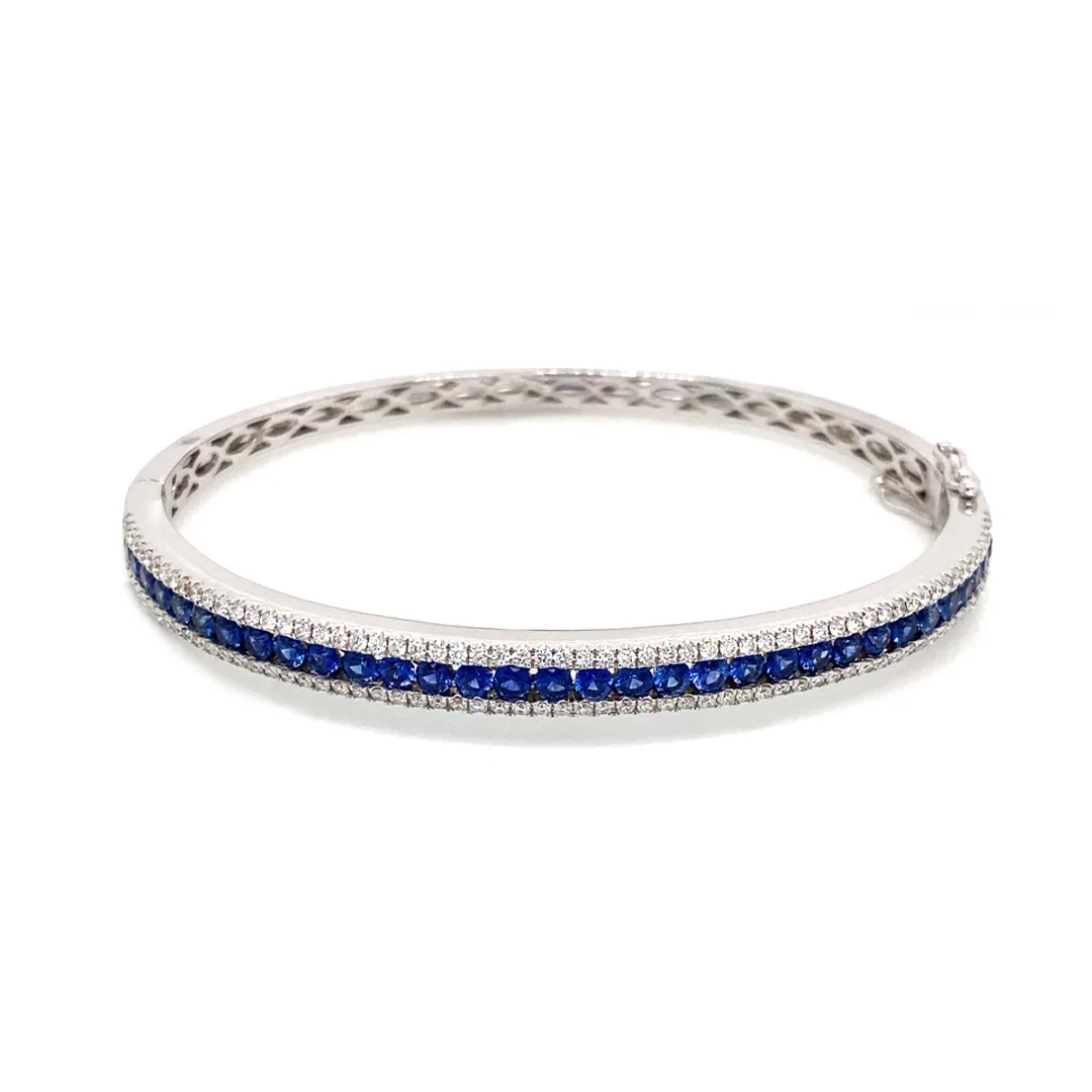 18K White Gold Diamond Bangle