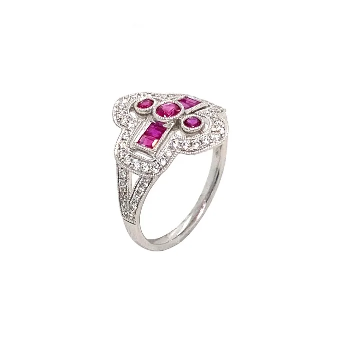 18K White Gold Ruby Ring
