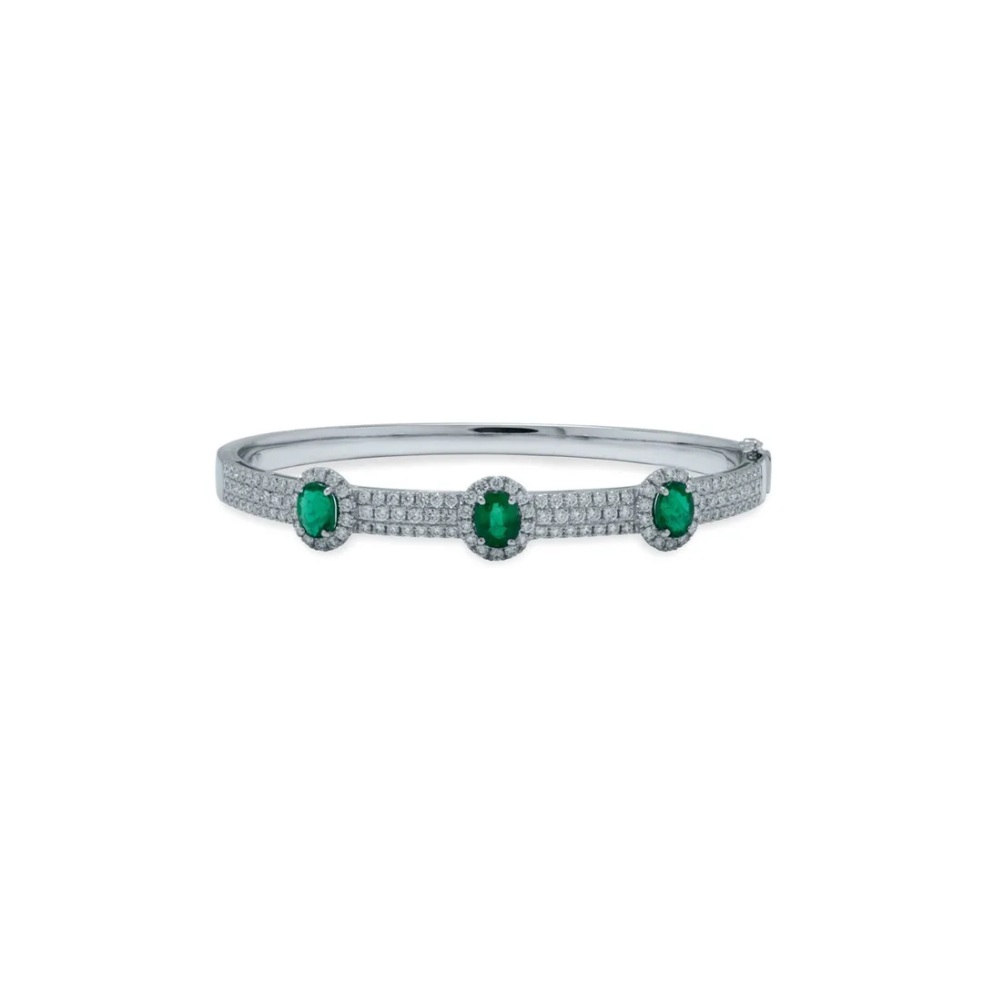18K White Gold Emerald Bangle