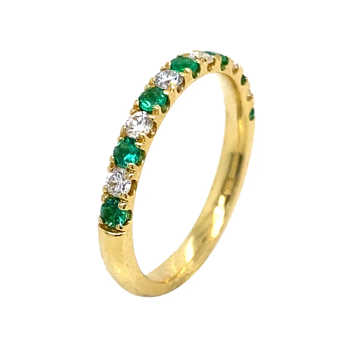 18K Yellow Gold Emerald Band