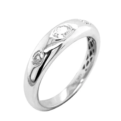 18K White Gold Diamond Band