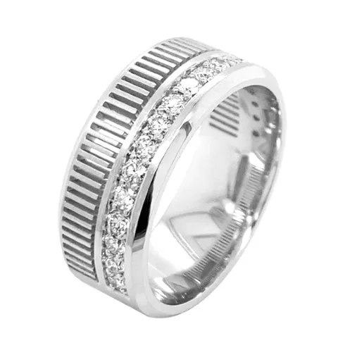 18K White Gold Diamond Band