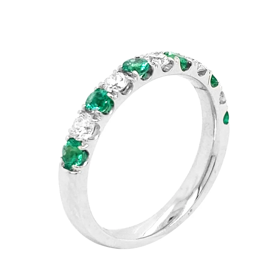 18K White Gold Emerald Band