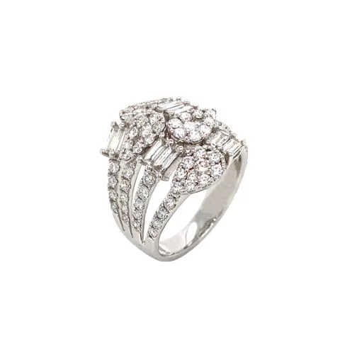 18K White Gold Diamond Ring
