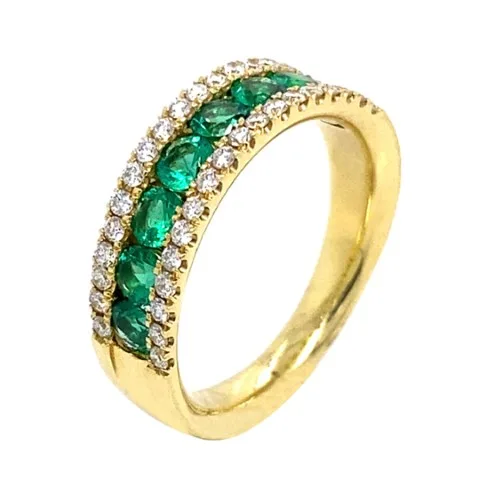 18K Yellow Gold Emerald Band