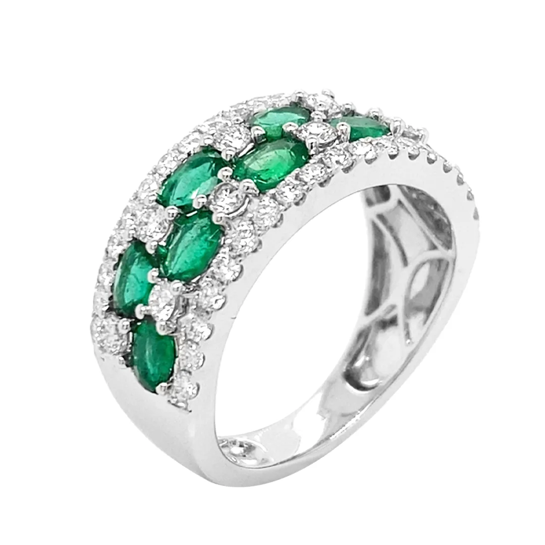 18K White Gold Emerald Band