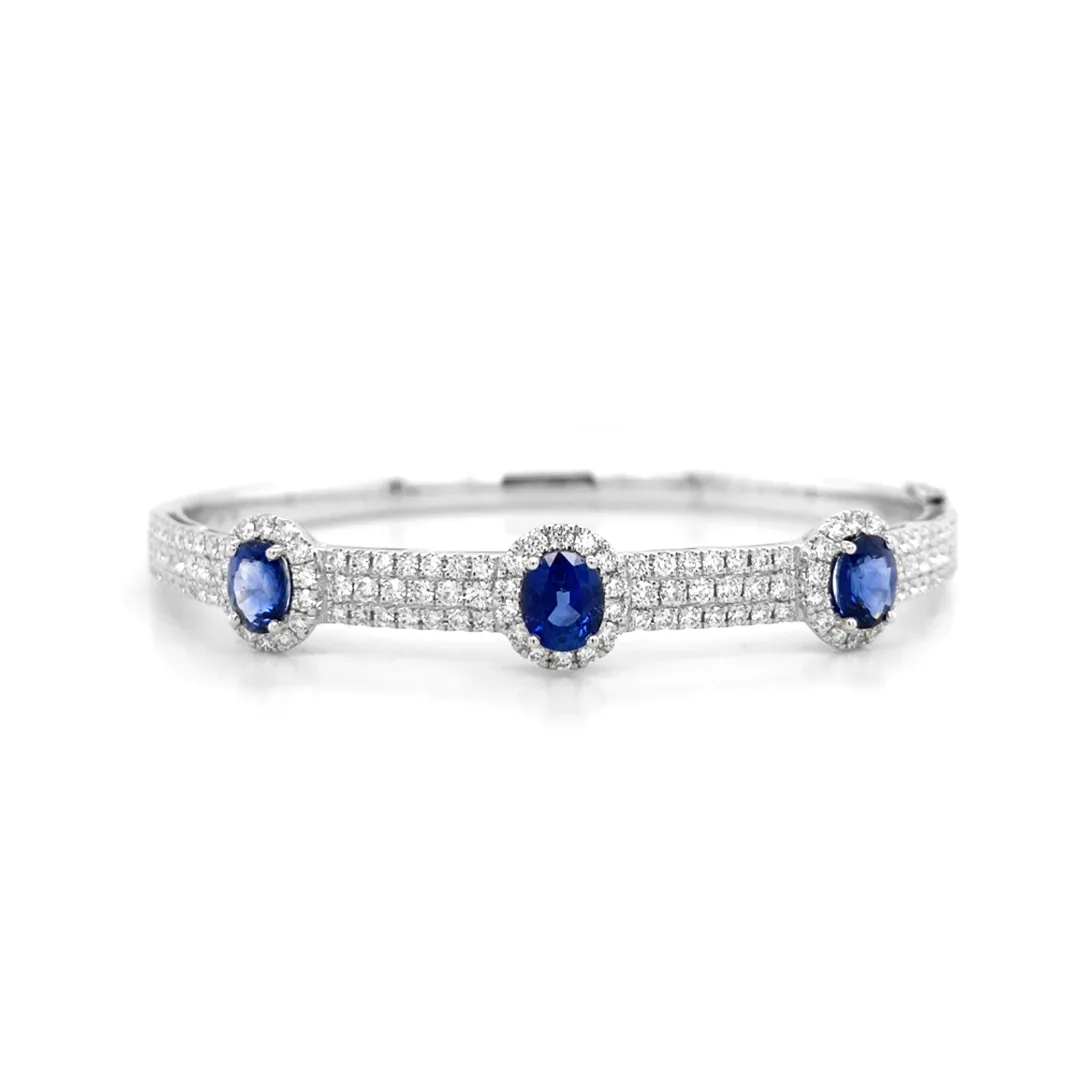18K White Gold Sapphire Bangle