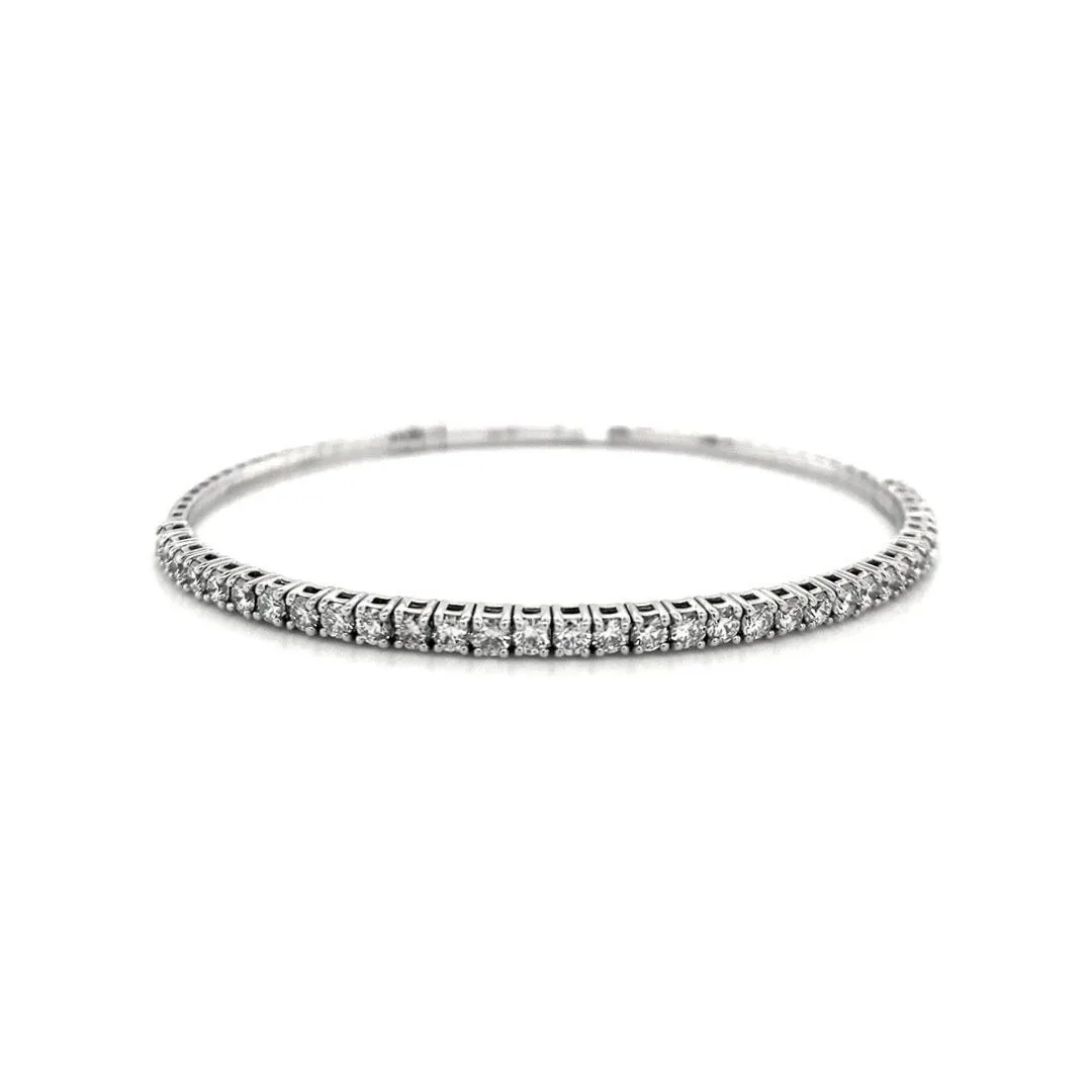 18K White Gold Diamond Bangle