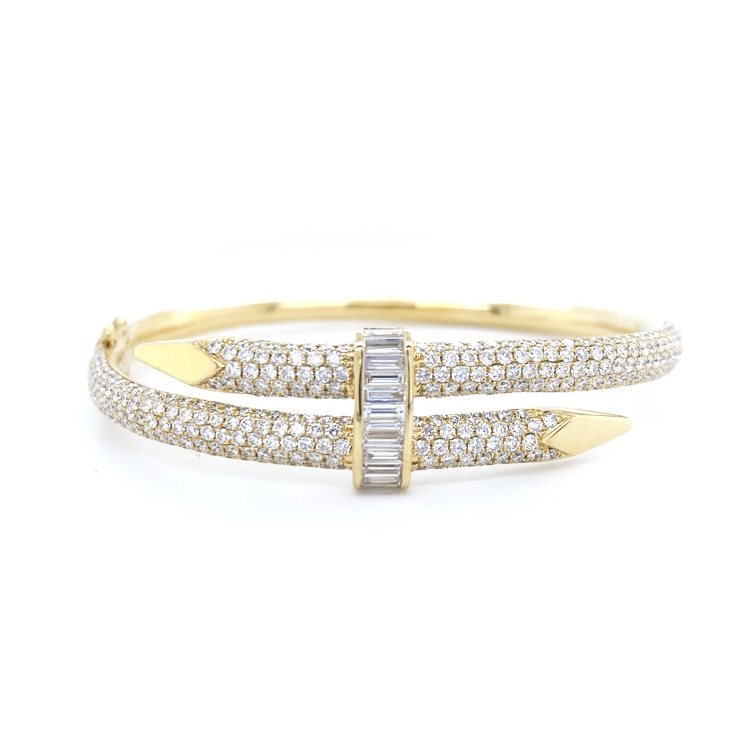 18K Yellow Gold Diamond Bangle