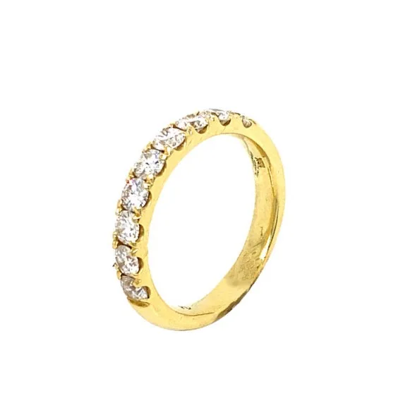 18K Yellow Gold Diamond Band
