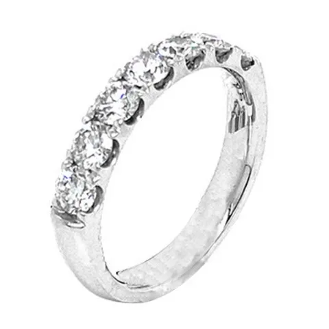 18K White Gold Diamond Band