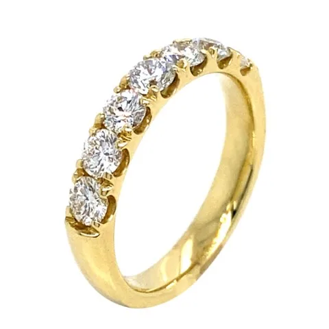 18K Yellow Gold Diamond Band