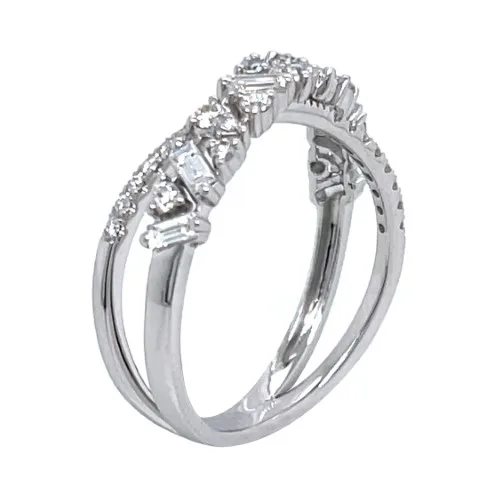 18K White Gold Diamond Band