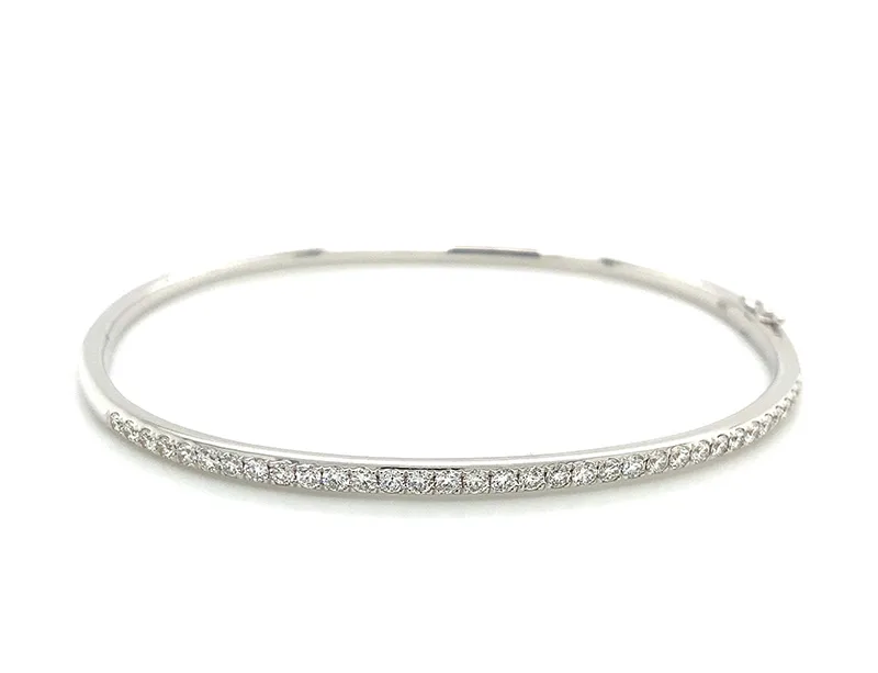 18K White Gold Diamond Bangle