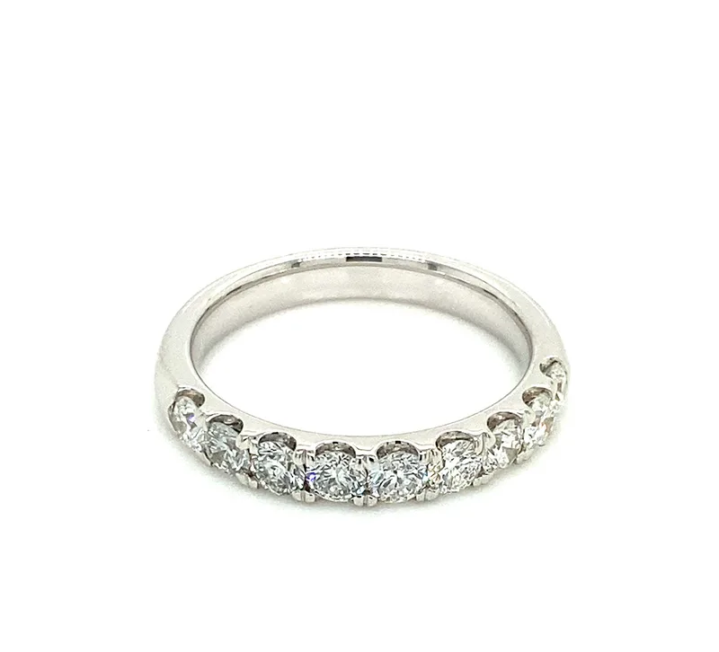 18K White Gold Diamond Band