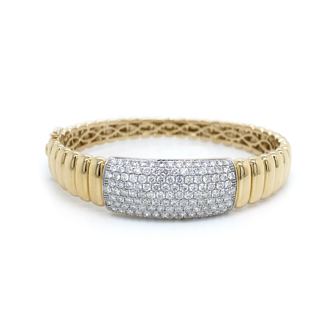 18K Yellow Gold Diamond Bangle