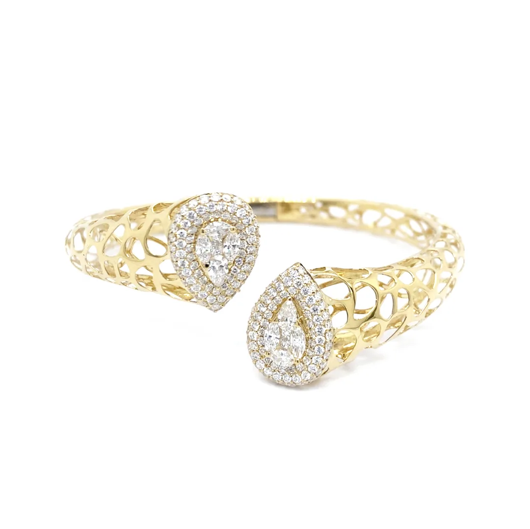 18K Yellow Gold Diamond Bangle