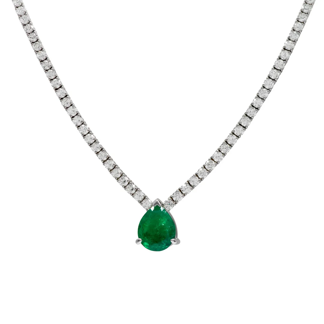 18K White Gold Emerald Necklace