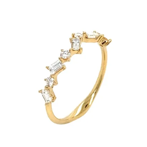 18K Yellow Gold Diamond Band