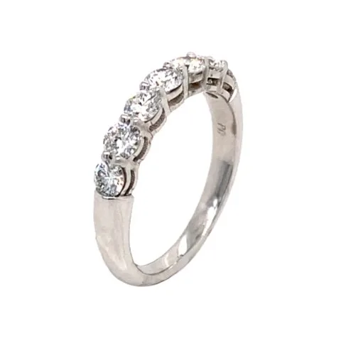 18K White Gold Diamond Band
