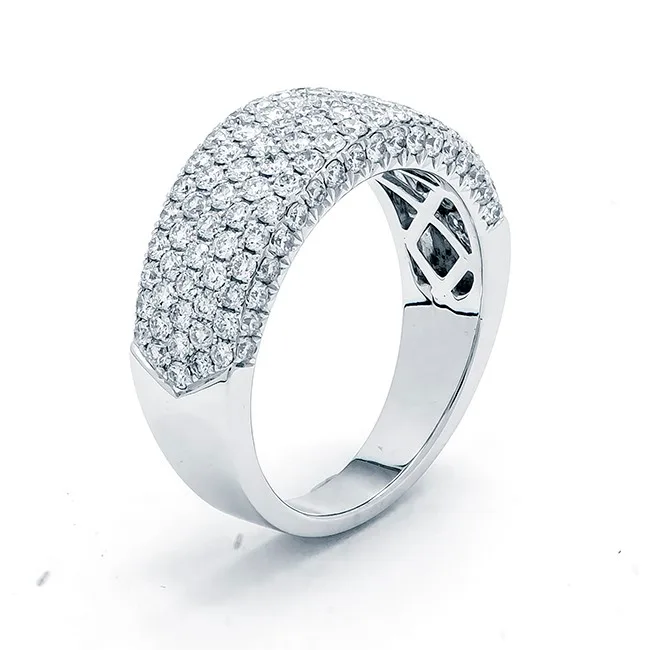 18K White Gold Diamond Band