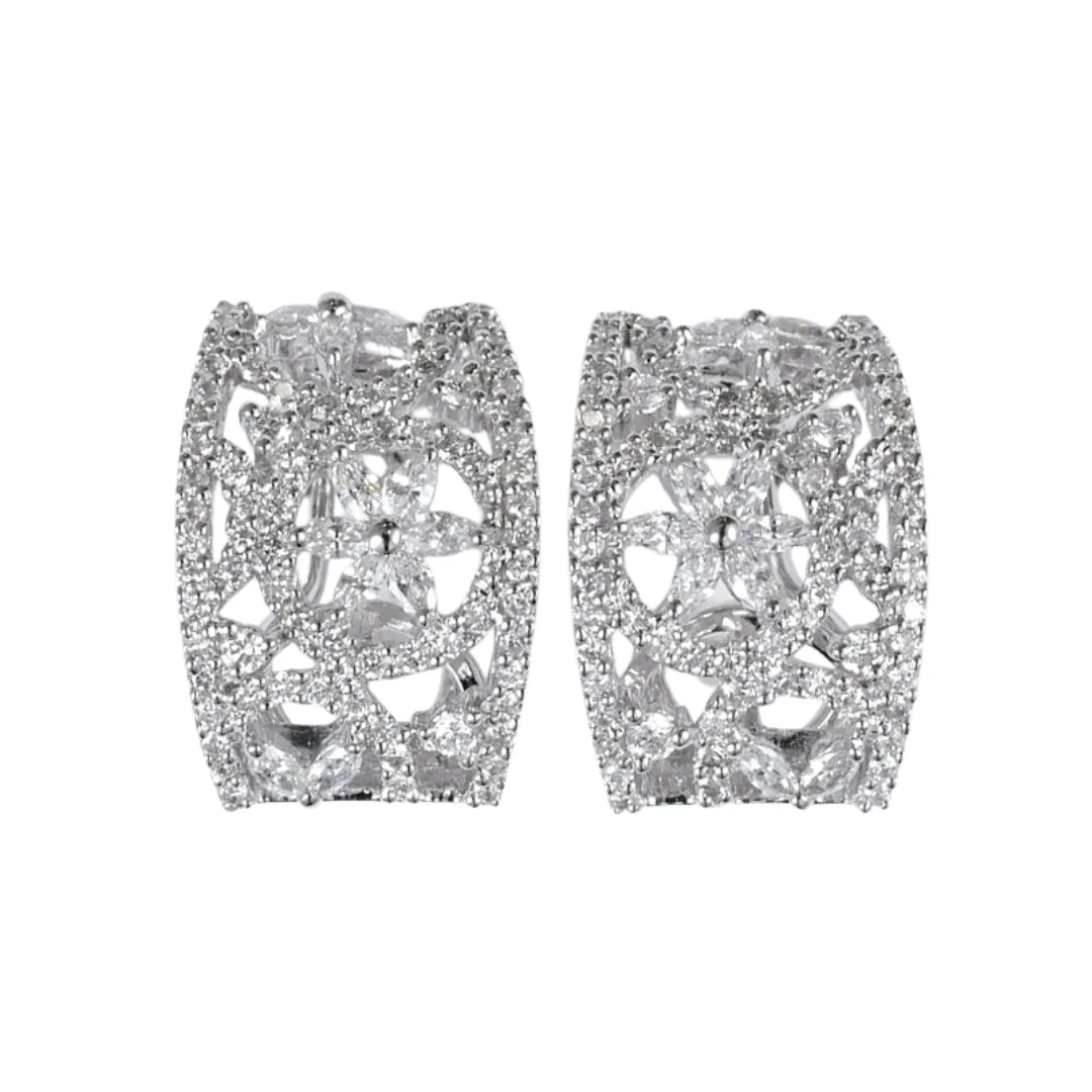 18K White Gold Huggie Earrings