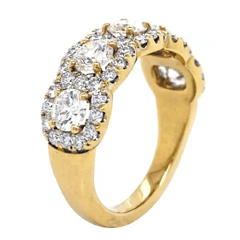 18K Yellow Gold Diamond Band
