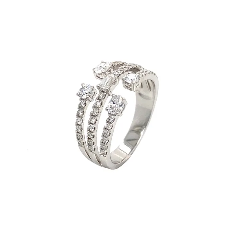 18K White Gold Diamond Band