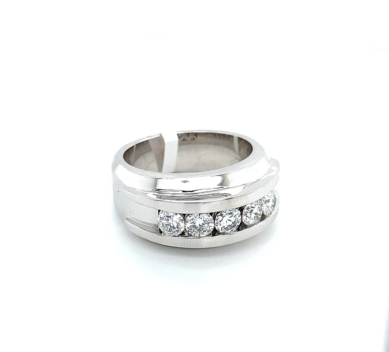 18K White Gold Diamond Men’s Ring