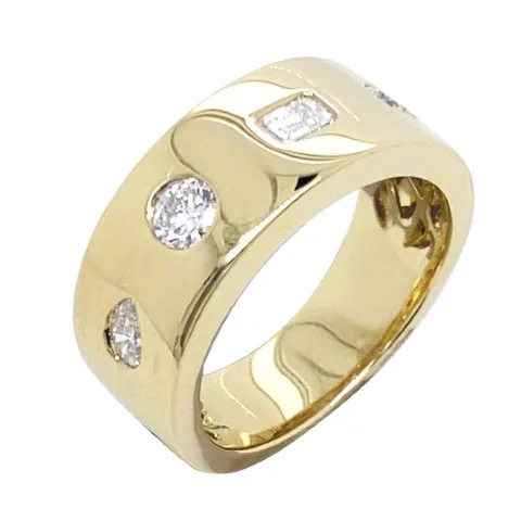18K Yellow Gold Diamond Band