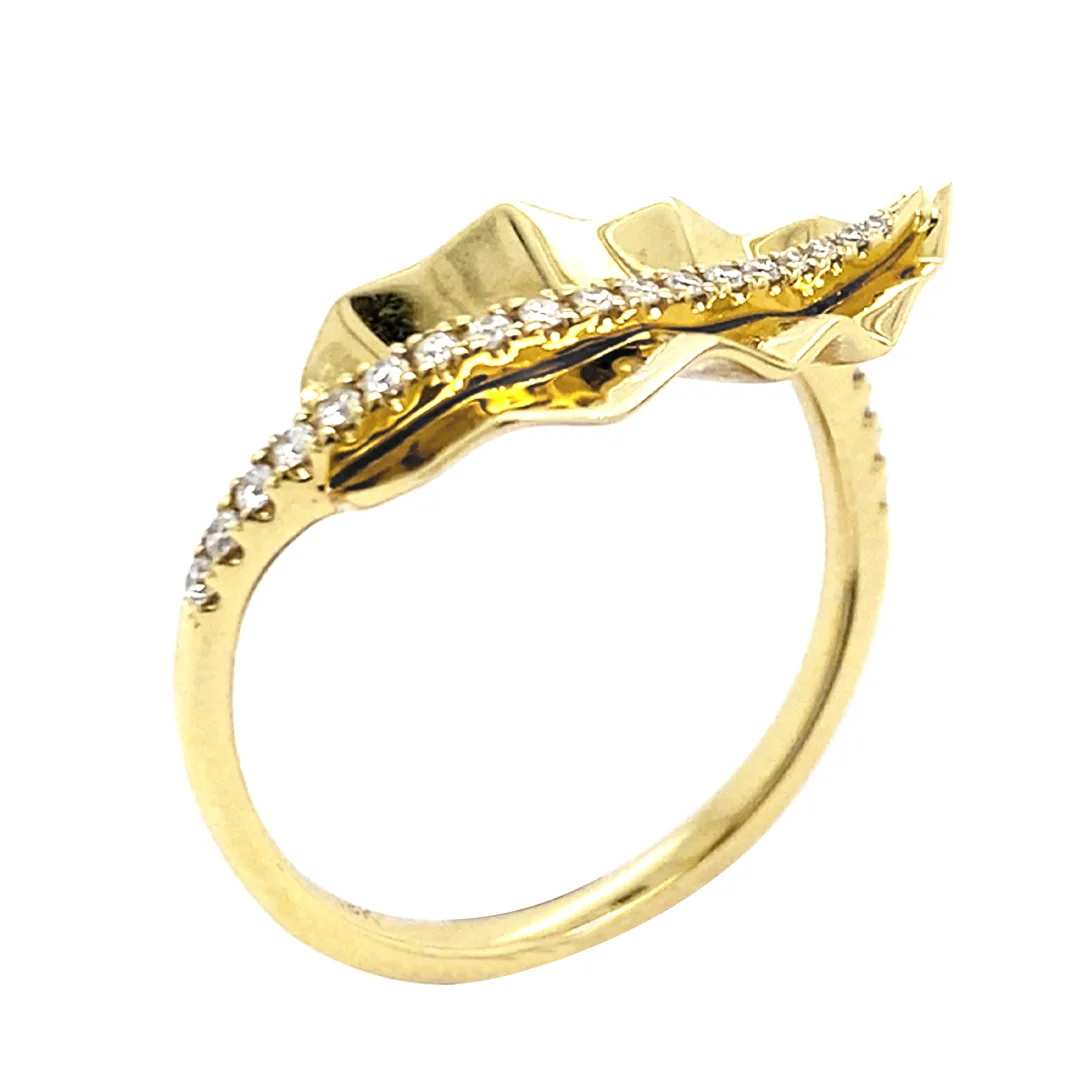 18K Yellow Gold Diamond Band