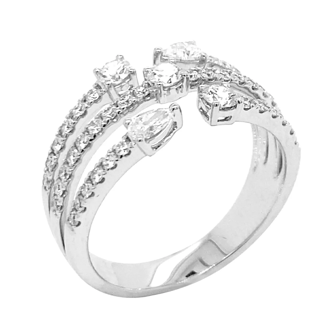 18K White Gold Diamond Band