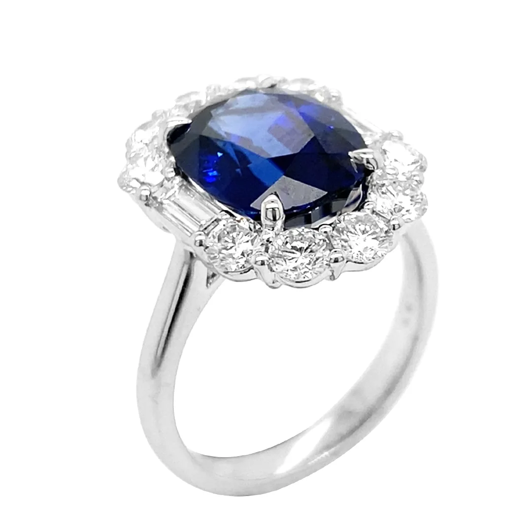 18K White Gold Sapphire Ring