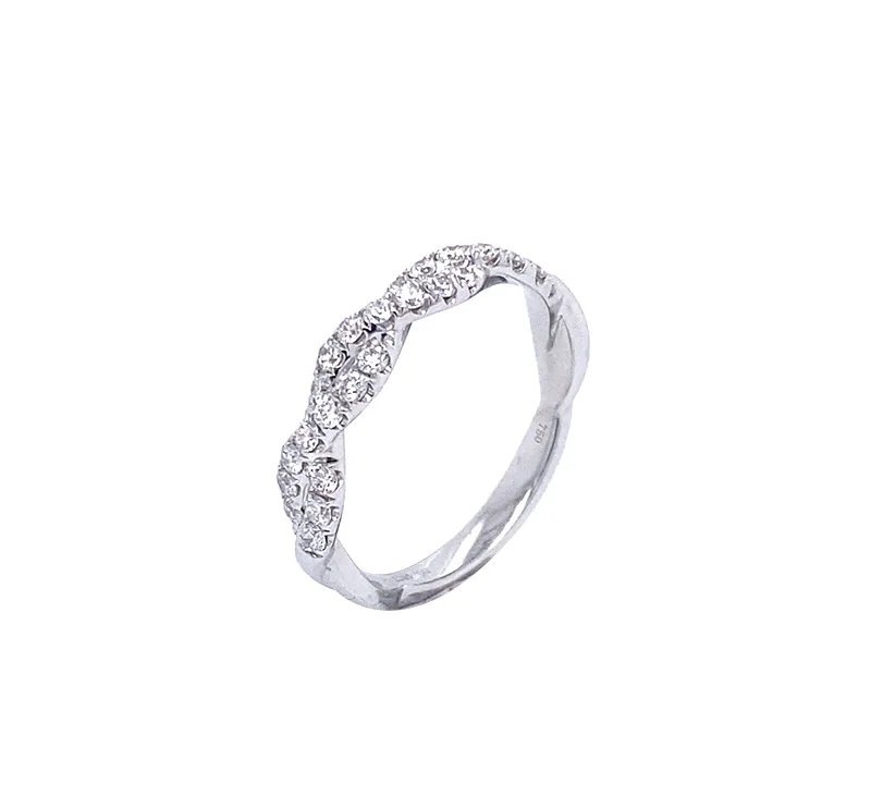 18K White Gold Diamond Band