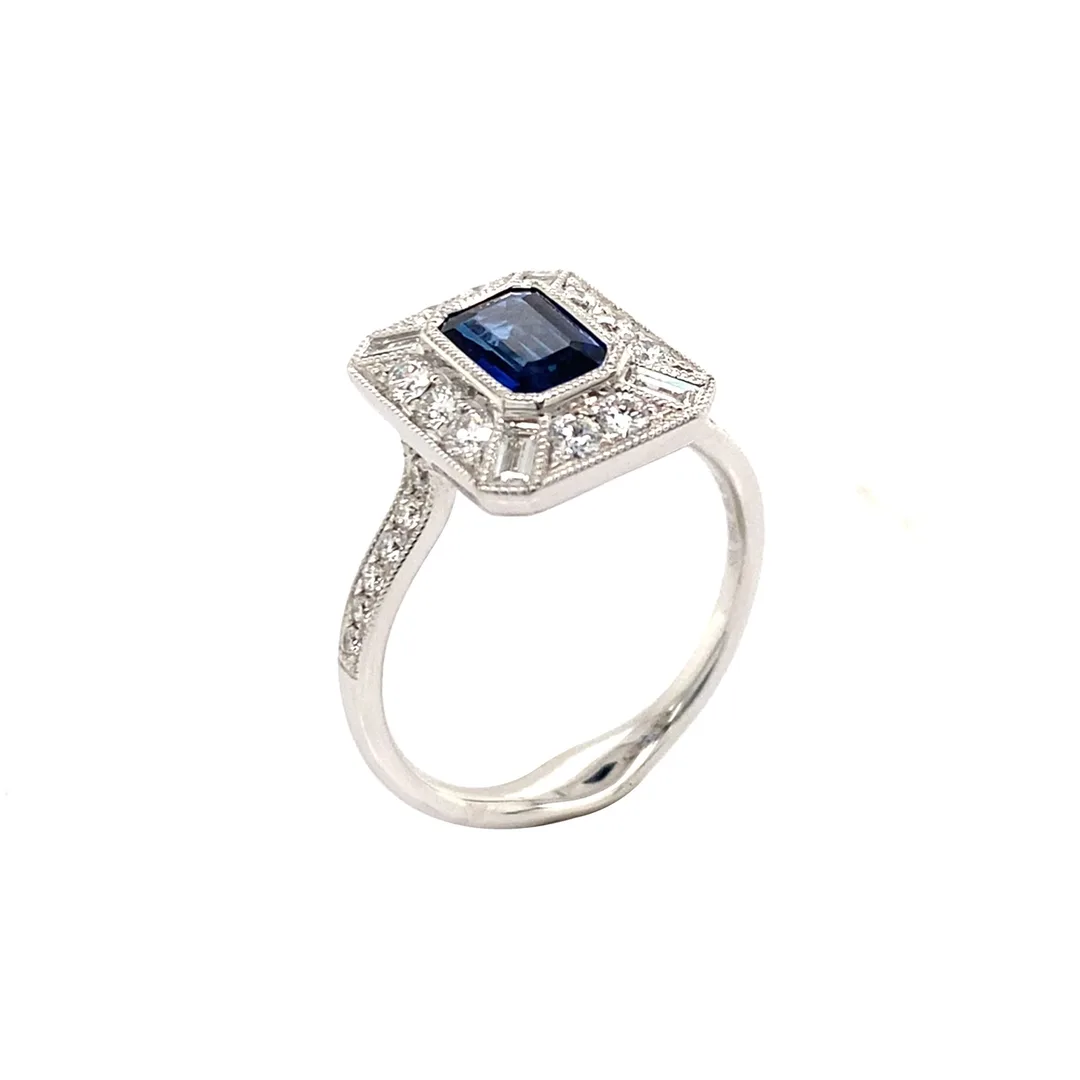 18K White Gold Sapphire Ring