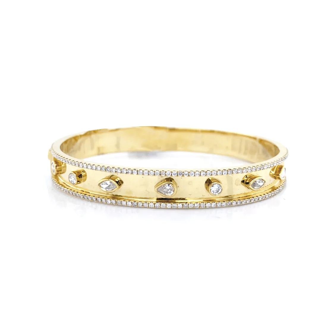 18K Yellow Gold Diamond Bangle