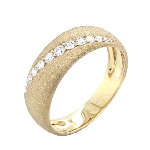 18K Yellow Gold Diamond Band