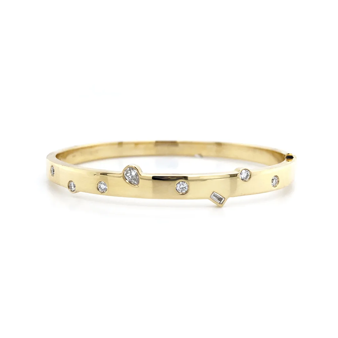 18K Yellow Gold Diamond Bangle