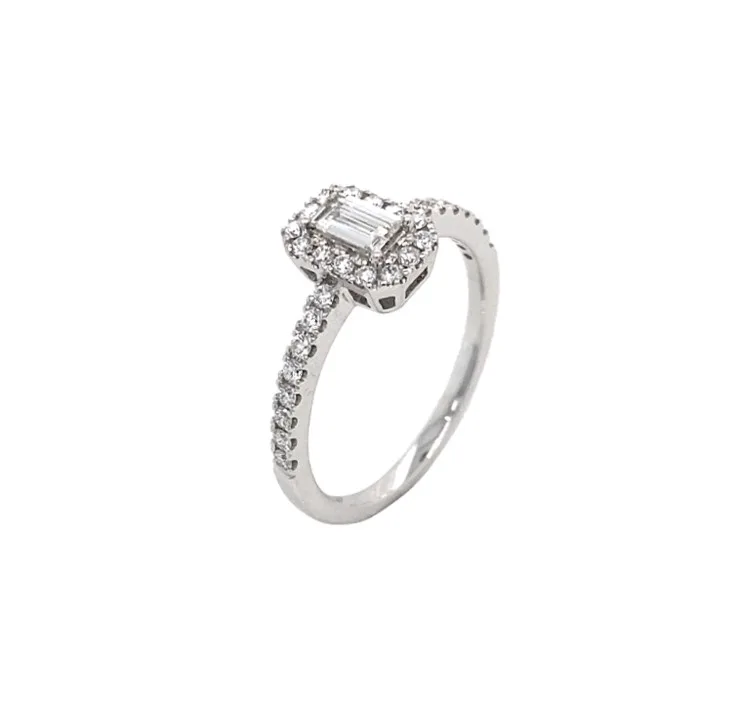 18K White Gold Diamond Ring