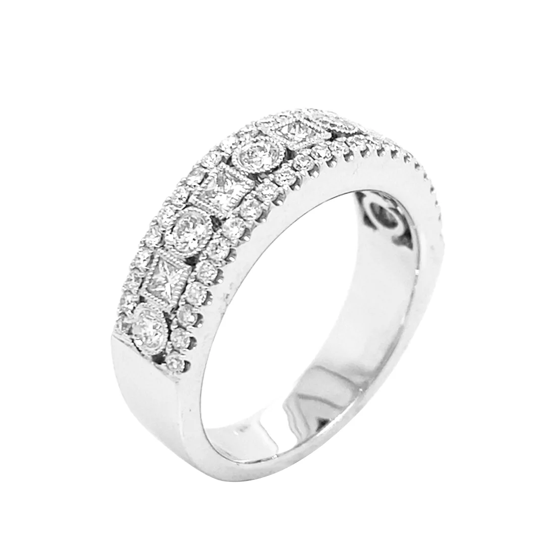 18K White Gold Diamond Band