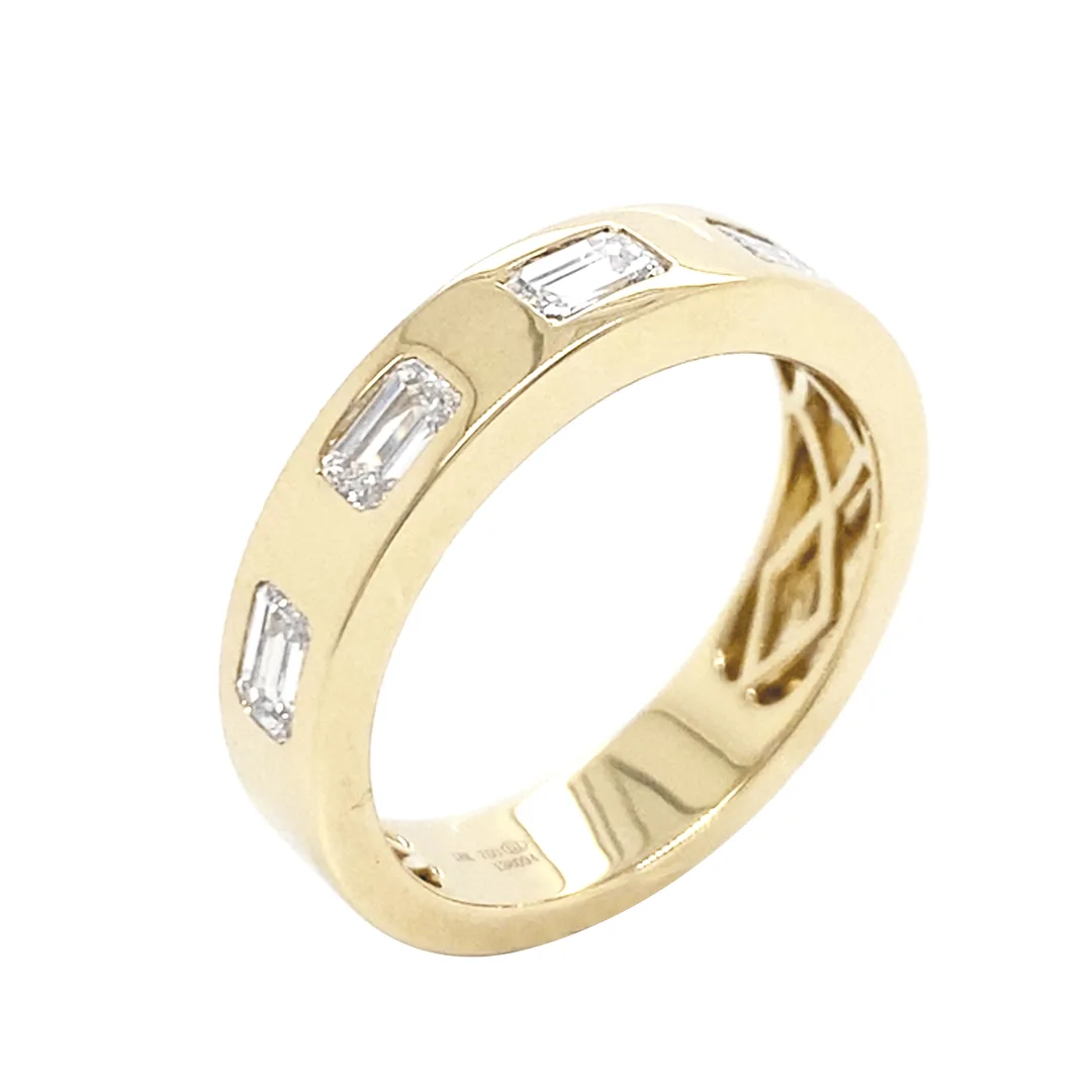 18K Yellow Gold Diamond Band