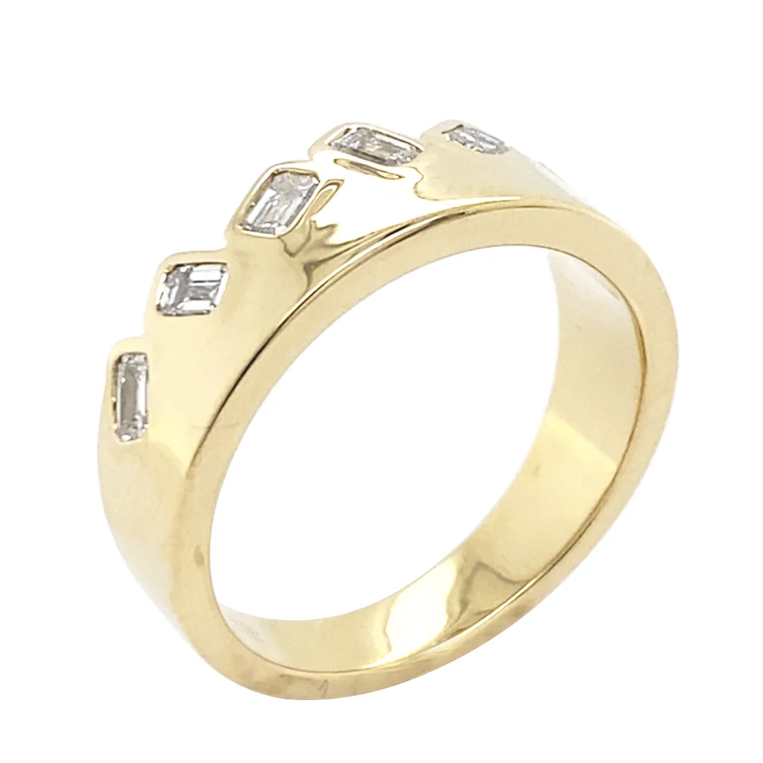 18K Yellow Gold Diamond Band